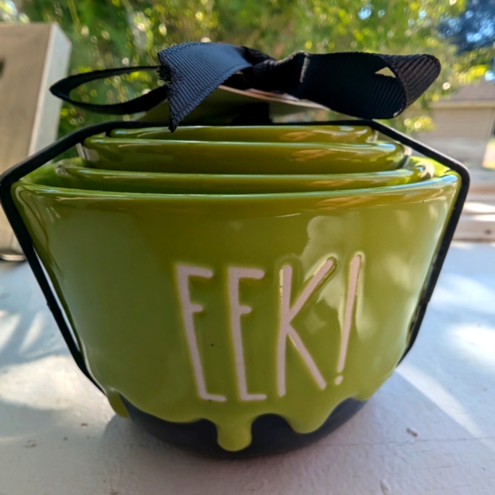 Rae Dunn Green and Black Stacking Bowls